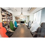 Thermaltake ARGENT E700 Design by Studio F. A. Porsche, Asientos de juego blanco/Negro