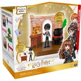 Spin Master Magical Minis Potions Classroom con figura exclusiva de Harry Potter y accesorios, Muñecos Wizarding World Magical Minis Potions Classroom con figura exclusiva de Harry Potter y accesorios, Acción / Aventura, Niño/niña, 5 año(s), Multicolor
