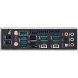 ASUS WRX80E-SAGE SE WIFI AMD WRX80 Socket SP3 ATX extendida, Placa base AMD, Socket SP3, AMD Ryzen Threadripper Pro 3rd Gen, DDR4-SDRAM, 2048 GB, DIMM