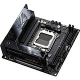 ASUS ROG STRIX X670E-I GAMING WIFI AMD X670 Zócalo AM5 mini ITX, Placa base negro/Plateado, AMD, Zócalo AM5, DDR5-SDRAM, 64 GB, DIMM, Doble canal