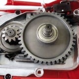 EINHELL GE-EC 2240 2200W Negro, Rojo sierra eléctrica, Motosierra rojo/Negro, 15 m/s, Negro, Rojo, 215 mm, 275 mm, 53 cm, 5,6 kg