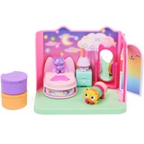 Spin Master LA CASA DE MUÑECAS DE GABBY - DORMITORIO DE SUEÑIGATA con 1 Figura Sueñigata, 3 Accesorios, 2 Caja Sorpresa y 3 Muebles - 6062037 - Juguetes Niñas 3 años + - Regalo Niña 3 años +, Muñecos Gabby's Dollhouse LA CASA DE MUÑECAS DE GABBY - DORMITORIO DE SUEÑIGATA con 1 Figura Sueñigata, 3 Accesorios, 2 Caja Sorpresa y 3 Muebles - 6062037 - Juguetes Niñas 3 años + - Regalo Niña 3 años +, Dormitorio para casa de muñecas, 3 año(s)