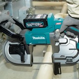 Makita PB002GZ, Sierra de cinta azul/Negro