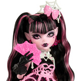 Mattel JBG74, Muñecos 