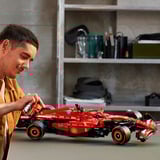 LEGO Coche Ferrari SF-24 F1, Juegos de construcción Juego de construcción, 18 año(s), Plástico, 1361 pieza(s), 2,55 kg