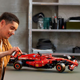 LEGO Technic Coche Ferrari SF-24 F1, Juegos de construcción Juego de construcción, 18 año(s), Plástico, 1361 pieza(s), 2,55 kg