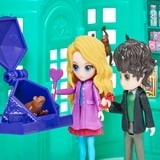 Spin Master Wizarding World Harry Potter, tienda de dulces Honeydukes Magical Minis con 2 figuras y 5 accesorios, juguetes para niños a partir de 6 años, Juego de construcción Wizarding World Harry Potter, tienda de dulces Honeydukes Magical Minis con 2 figuras y 5 accesorios, juguetes para niños a partir de 6 años, Acción / Aventura, Harry Potter, 6 año(s), Multicolor