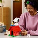 LEGO Ideas Peanuts: La caseta de Snoopy, Juegos de construcción Juego de construcción, 18 año(s), Plástico, 964 pieza(s), 1,25 kg, Minorista