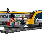 LEGO City 60197 Tren de Pasajeros, Juegos de construcción Juego de construcción, 6 año(s), 677 pieza(s), 201 g