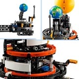 LEGO Technic Planeta Tierra y Luna en Órbita, Juegos de construcción Juego de construcción, 10 año(s), Plástico, 526 pieza(s), 1,03 kg