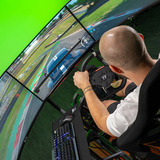 Thermaltake G15 Volante de carreras de accionamiento directo con pedales Bundle, Conjunto de simulador negro