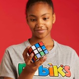 Spin Master RUBIK'S - CUBO DE RUBIK 3X3 - Juego de Rompecabezas, Cubo Mágico para Desafiar la Mente - 6063968 - Juguetes Niños 8 años + - Regalo Niño 8 años +, Juego de destreza Rubik’s - CUBO DE RUBIK 3X3 - Juego de Rompecabezas, Cubo Mágico para Desafiar la Mente - 6063968 - Juguetes Niños 8 años + - Regalo Niño 8 años +, Cubo de Rubik, 8 año(s)