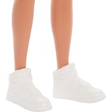 Mattel HRH26, Muñecos 