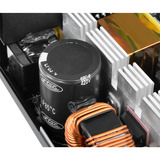 Thermaltake WG1000RE, Fuente de alimentación de PC negro