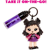 MGA Entertainment Yummiland Lip Gloss Doll Sour Sweeties - Blake Licorice, Muñecos Minifigura, Femenino, 4 año(s), Niño/niña, Multicolor