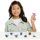 Just Play Caja Disney Doorables Stitch con 8 figuras exclusivas, Muñecos 