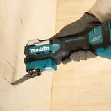 Makita Herramienta multifunción inalámbrica DTM52ZJX2, 18 voltios + 33 accesorios azul/Negro