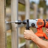 BLACK+DECKER Martillo combinado a batería BCD900E2K, 18Volt, Martillo perforador naranja/Negro