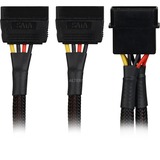 Sharkoon 4Pin 5,25"  > 2x 15Pin SATA, Adaptador negro