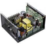Seasonic FOCUS-PX-650 unidad de fuente de alimentación 650 W 20+4 pin ATX ATX Negro, Fuente de alimentación de PC negro, 650 W, 100 - 240 V, 50/60 Hz, 5.5 - 11 A, 100 W, 840 W