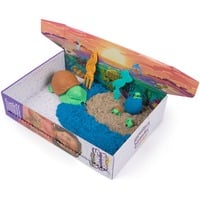 Spin Master Kinetic Sand, Project Planet Playa de las tortugas con 396 g de arena de juego, herramientas y moldes, materiales respetuosos con el medio ambiente, juguetes sensoriales para niños y niñas a partir de 3 años, Juego de arena 