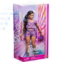 Mattel Barbie Deluxe Style en conjunto metálico violeta, Muñecos 